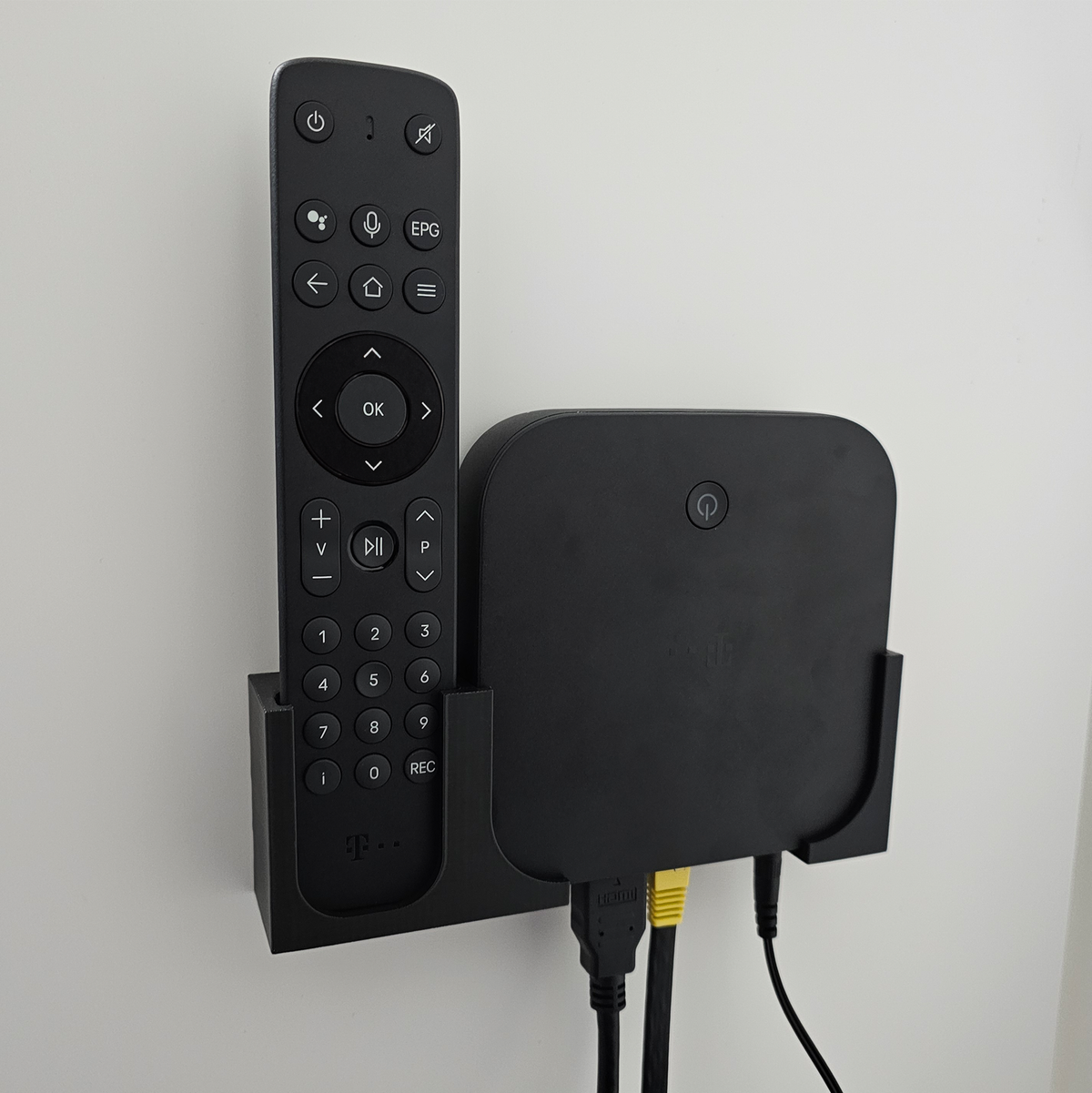 Wandhalterung für Magenta TV One und Fernbedienung - inkl. Klebepads + Schrauben